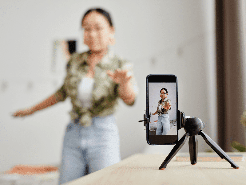 Comprare Snapchat Spotlight Esplora