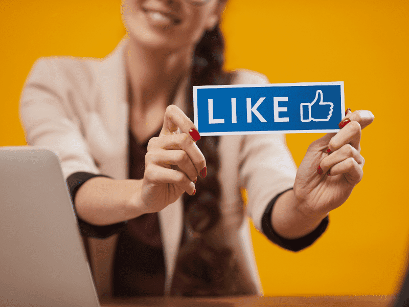 Comprare like LinkedIn